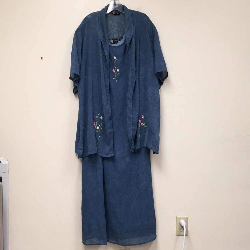 ⛔️REDUCED⛔️ Nancy-K Plus Dress